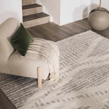 Load image into Gallery viewer, Trunding Plush Area Rug in Gray