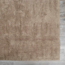 Load image into Gallery viewer, Washable Handmade Wool Rug - Brown