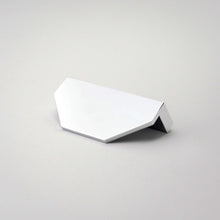 Cargar imagen en el visor de la galería, Alto, Solid Brass Half Hex Pulls