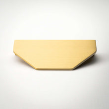 Cargar imagen en el visor de la galería, Alto, Solid Brass Half Hex Pulls