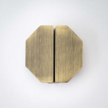 Cargar imagen en el visor de la galería, Alto, Solid Brass Half Hex Pulls