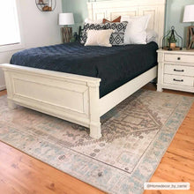 Carregar imagem no visualizador da galeria, Baloy Vintage Washable Rug