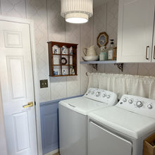 Carregar imagem no visualizador da galeria, Maeve Wallpaper by Ali Anni