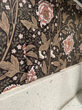 Carregar imagem no visualizador da galeria, Agnes Wallpaper by Bear Bell