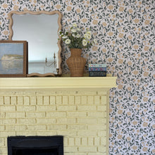 Carregar imagem no visualizador da galeria, Lillian Wallpaper by Ali Anni