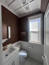 Carregar imagem no visualizador da galeria, Violet Wallpaper by Taddy Mikelaites