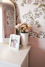 Carregar imagem no visualizador da galeria, Lettie Wallpaper by Ali Anni
