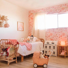 Carregar imagem no visualizador da galeria, Betsy Wallpaper by Lovely People Studio