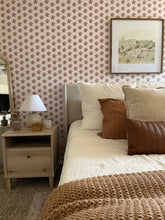 Carregar imagem no visualizador da galeria, Roland Wallpaper by Sarah Gross Design