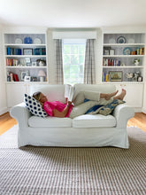 Carregar imagem no visualizador da galeria, Caroline Wallpaper by Heights Design Studio