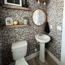 Carregar imagem no visualizador da galeria, Edith Wallpaper by Fox and Pebble