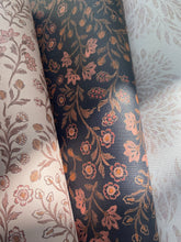 Carregar imagem no visualizador da galeria, Penelope Wallpaper by Bloomery Decor