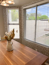 Carregar imagem no visualizador da galeria, Harlow Wallpaper by Gooseberry Moon