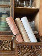 Carregar imagem no visualizador da galeria, Genevieve Wallpaper by Bloomery Decor