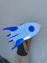Carregar imagem no visualizador da galeria, 2-Piece Set | Planet Saturn & Space Rocket Decor