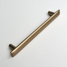 Carregar imagem no visualizador da galeria, Brushed Bronze "Flow" T-Bar Cabinet Knob and Drawer Pull