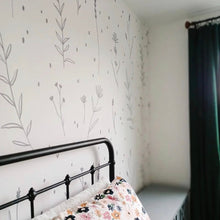 Carregar imagem no visualizador da galeria, Hailey Wallpaper by Hailey Creative