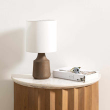 Carregar imagem no visualizador da galeria, Kumlu Ribbed Ceramic White Table Lamp