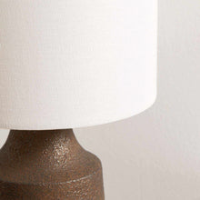 Carregar imagem no visualizador da galeria, Kumlu Ribbed Ceramic White Table Lamp
