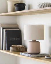 Carregar imagem no visualizador da galeria, Lumellogno Coral Table Lamp