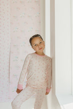 Carregar imagem no visualizador da galeria, Haven Floral Wallpaper by In My Jammers