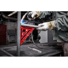 Carregar imagem no visualizador da galeria, Milwaukee MLSQM070 7" Magnetic Rafter Square