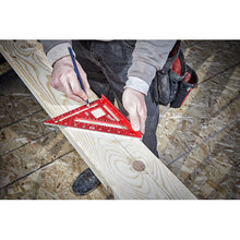 Carregar imagem no visualizador da galeria, Milwaukee MLSQM070 7" Magnetic Rafter Square