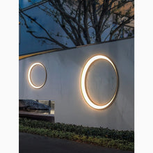 Carregar imagem no visualizador da galeria, Albino | Outdoor Waterproof Moon Wall Lamp for Garden