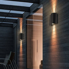 Carregar imagem no visualizador da galeria, Albiolo | Black Waterproof Outdoor Aluminum LED Wall Lamp