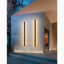 Carregar imagem no visualizador da galeria, Albizzate | Black Outdoor Waterproof Antirust Wall Lamp