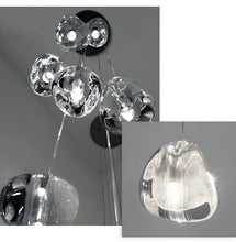 Cargar imagen en el visor de la galería, Cernobbio | Staircase Hanging Crystal Lamp