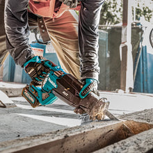 Carregar imagem no visualizador da galeria, Makita GRJ02M1 40V max XGT® Brushless Cordless AVT® Orbital Recipro Saw Kit (4.0Ah)