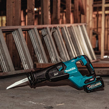 Carregar imagem no visualizador da galeria, Makita GRJ02M1 40V max XGT® Brushless Cordless AVT® Orbital Recipro Saw Kit (4.0Ah)