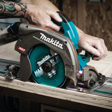 Carregar imagem no visualizador da galeria, Makita GSH04Z 40V max XGT® Brushless Cordless 10‑1/4" Circular Saw with Guide Rail Compatible Base, AWS® Capable, Tool Only