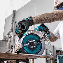 Carregar imagem no visualizador da galeria, Makita GSR02M1 40V max XGT® Brushless Cordless Rear Handle 10‑1/4" Circular Saw Kit, AWS® Capable (4.0Ah)