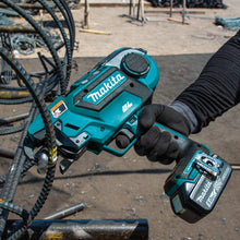Carregar imagem no visualizador da galeria, Makita XRT01TK 18V LXT® Lithium‑Ion Brushless Cordless Rebar Tying Tool Kit (5.0Ah)