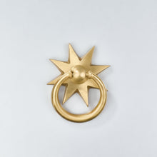 Cargar imagen en el visor de la galería, Orah, Solid Brass Drop Pulls