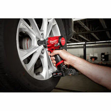 Carregar imagem no visualizador da galeria, Milwaukee 2555P-20 M12 FUEL™ 1/2” Stubby Impact Wrench w/ Pin Detent