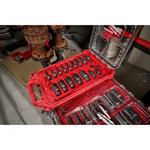 Carregar imagem no visualizador da galeria, Milwaukee 49-66-6800 SHOCKWAVE Impact Duty™ Socket 3/8” Dr 17PC SAE PACKOUT Set