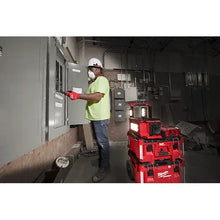 Carregar imagem no visualizador da galeria, Milwaukee 2357-20 M18™ PACKOUT™ Light/Charger