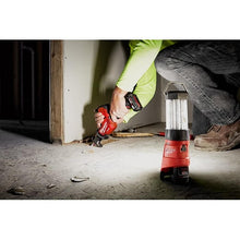 Carregar imagem no visualizador da galeria, Milwaukee 2362-20 M12™ Trouble Light w/ USB Charging (Tool Only)