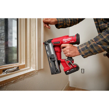 Carregar imagem no visualizador da galeria, Milwaukee 2841-20 M18 FUEL 16 Gauge Angled Finish Nailer (Tool Only)