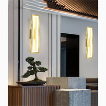 Carregar imagem no visualizador da galeria, Modern Gold/Black LED Wall Mounted Lamp