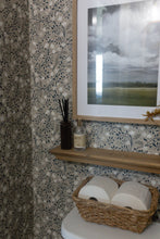 Carregar imagem no visualizador da galeria, Clematis Wallpaper by Anna Black Creative