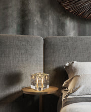 Carregar imagem no visualizador da galeria, Amarjot Crystal Table Lamp