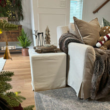 Carregar imagem no visualizador da galeria, Deluxe Slipcover Upholstered Ottoman