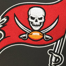Load image into Gallery viewer, Tampa Bay Buccaneers Primary Super Bowl LV Logo Xpression Pro Gaming Chair