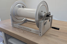 Carregar imagem no visualizador da galeria, 18" Hose Reel - 3/4" Manifold