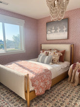 Carregar imagem no visualizador da galeria, Penelope Wallpaper by Bloomery Decor