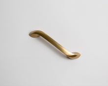 Cargar imagen en el visor de la galería, Twist, Solid Brass Cabinet Pulls